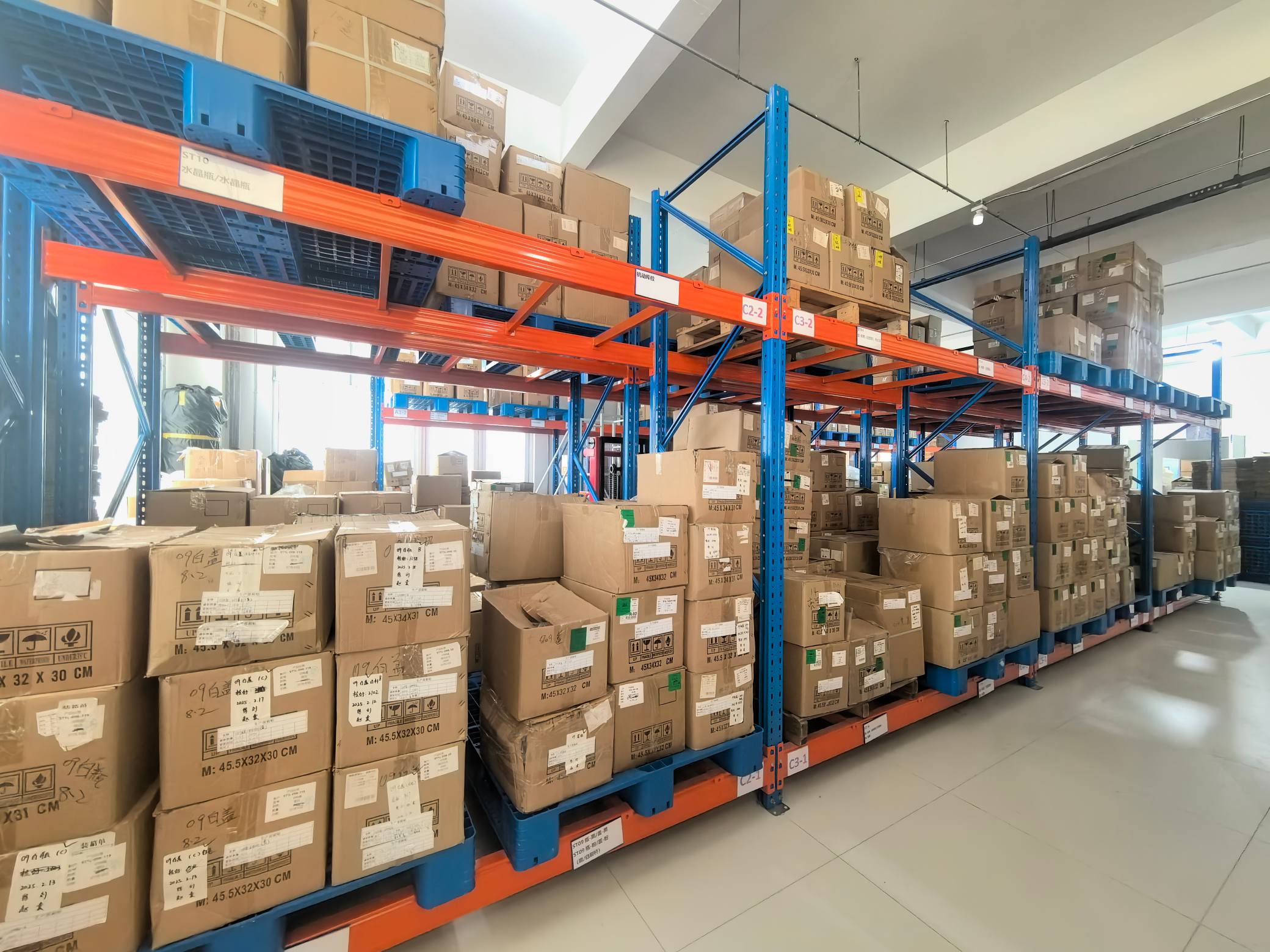 Just Lady warehouse storage for ready-to-ship empty cosmetic packaging bottles